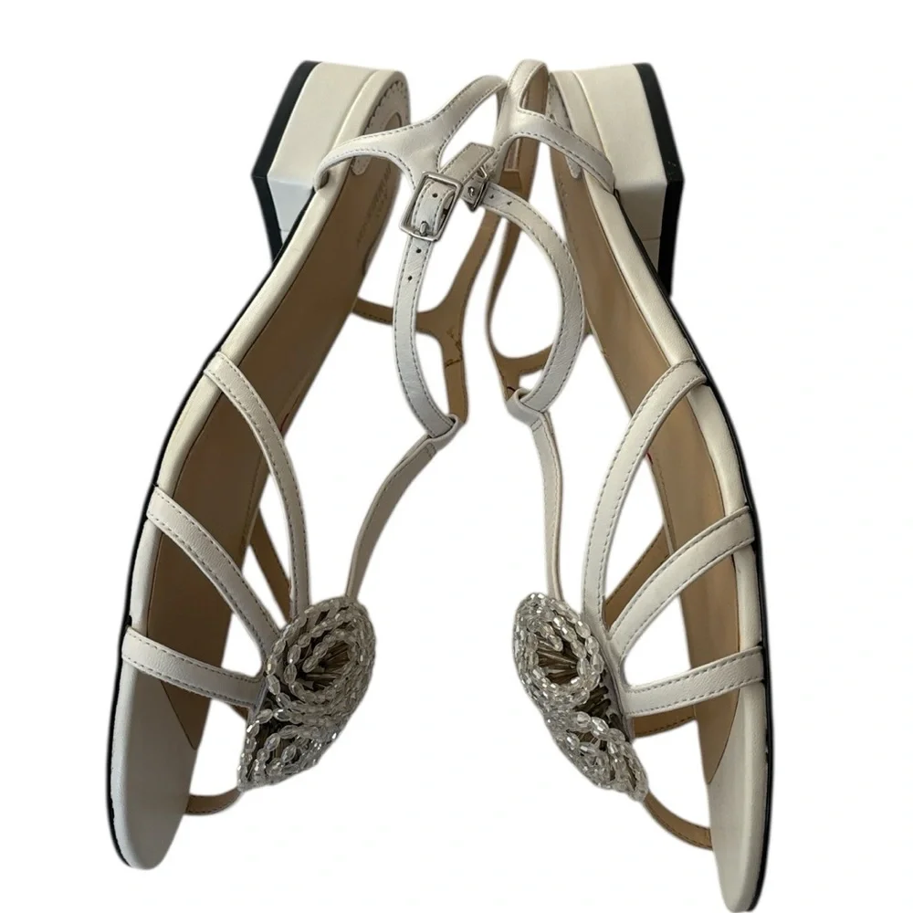 Ros Hommerson Jackie white leather sandal w/ beaded flower embellishment, 9W